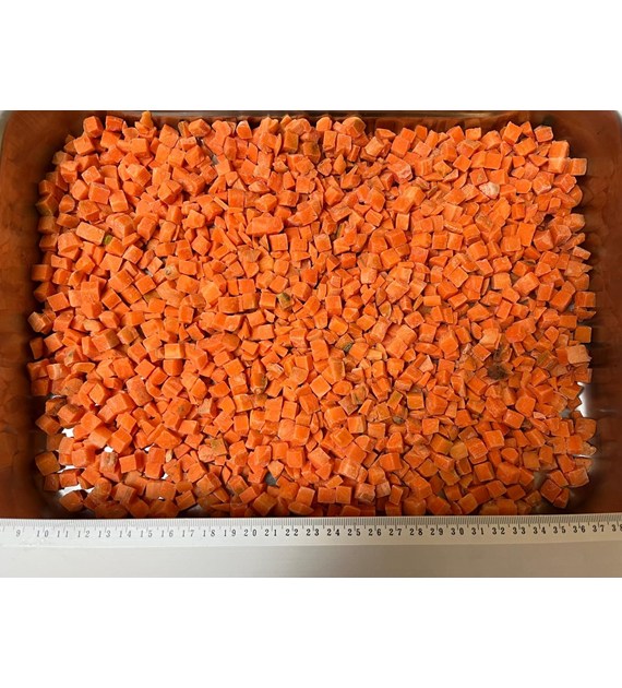IM MARCHEW DO MIESZANEK KOSTKA 10x10mm 25kg worek